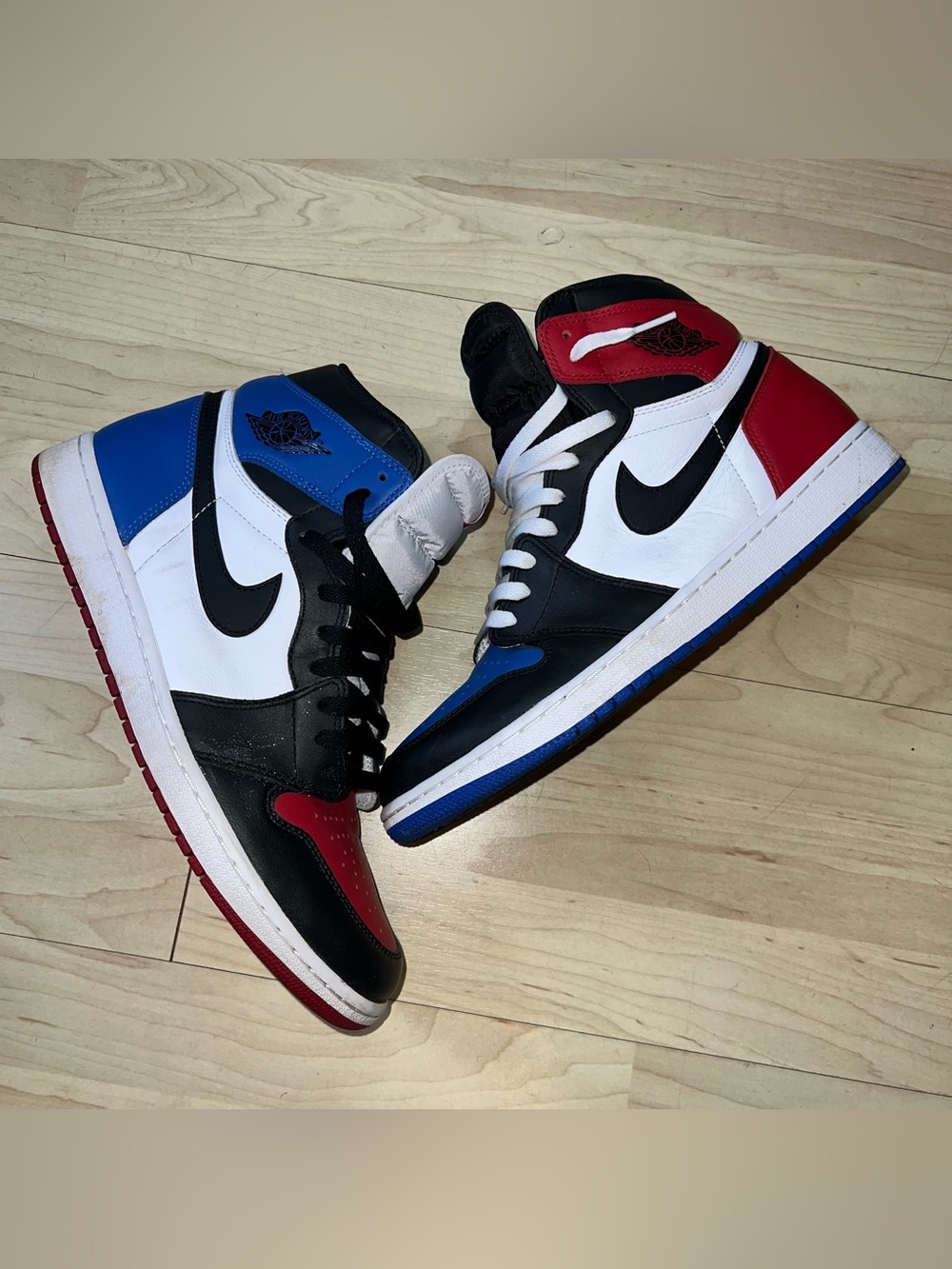 Air Jordan 1 Retro High OG TOP 3